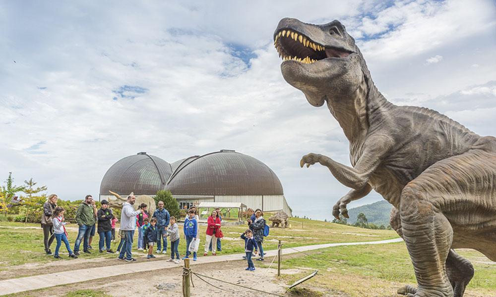 Vai a Immagine Un verano entre dinosaurios en el MUJA