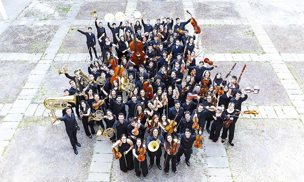 Vai a Immagine Más de un centenar de músicos de la Joven Orquesta Nacional de España (JONDE) preparan en Laboral Ciudad de la Cultura el inicio de su gira europea