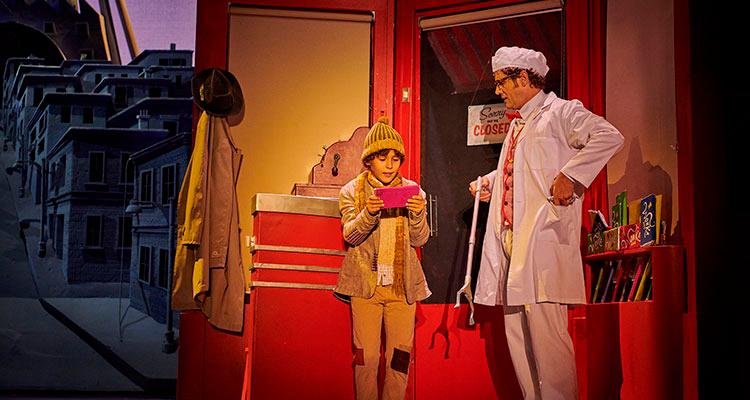 Ir a Imagen El musical Charlie y la fábrica de chocolate llega al Teatro de la Laboral