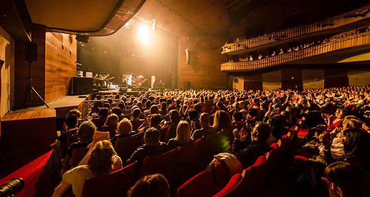 Ir a Imagen Luar Na Lubre abre un mes con mucha música en el Teatro de la Laboral